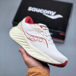 Saucony Triumph Low-Top Running Shoes White